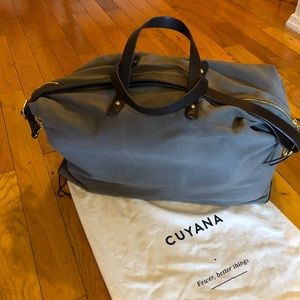 Cuyana canvas & leather weekender bag